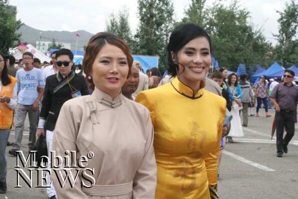 Олны танил эрхмүүдийн наадмын гоёл